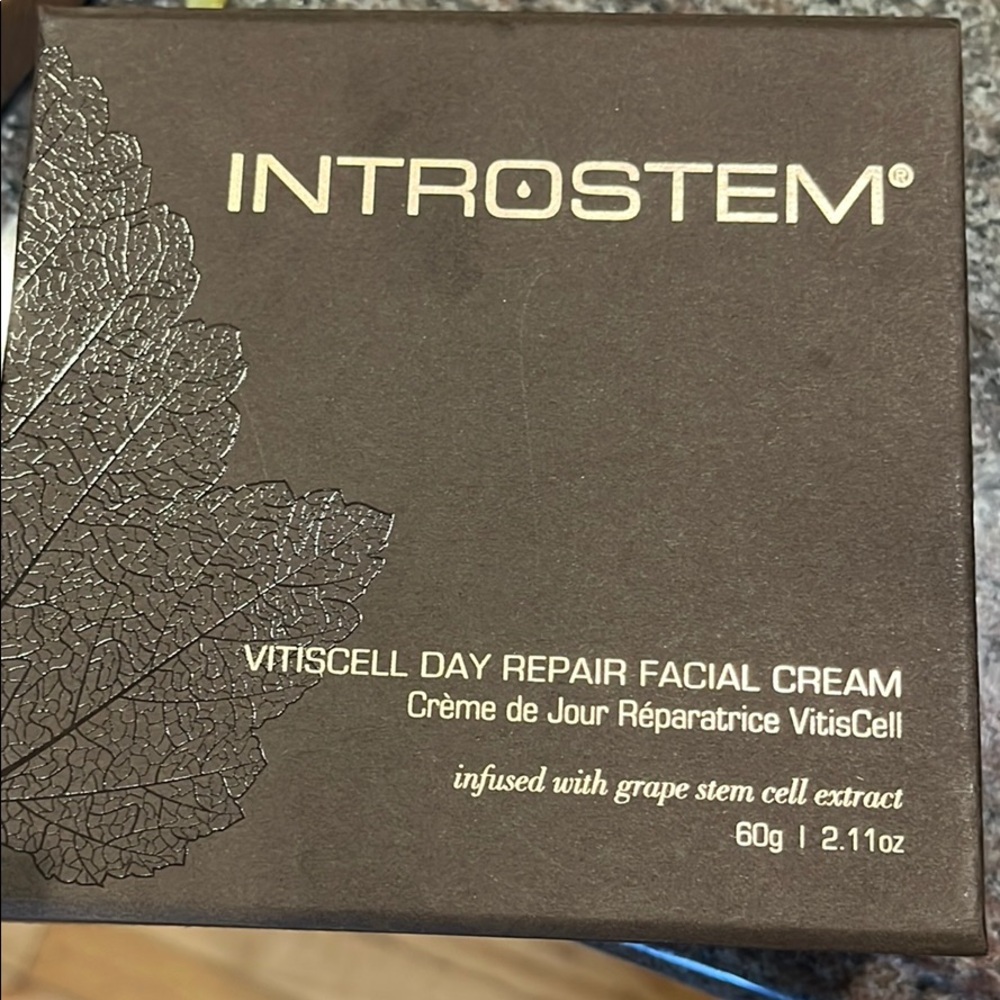 Introstem vitiscell day repair facial cream